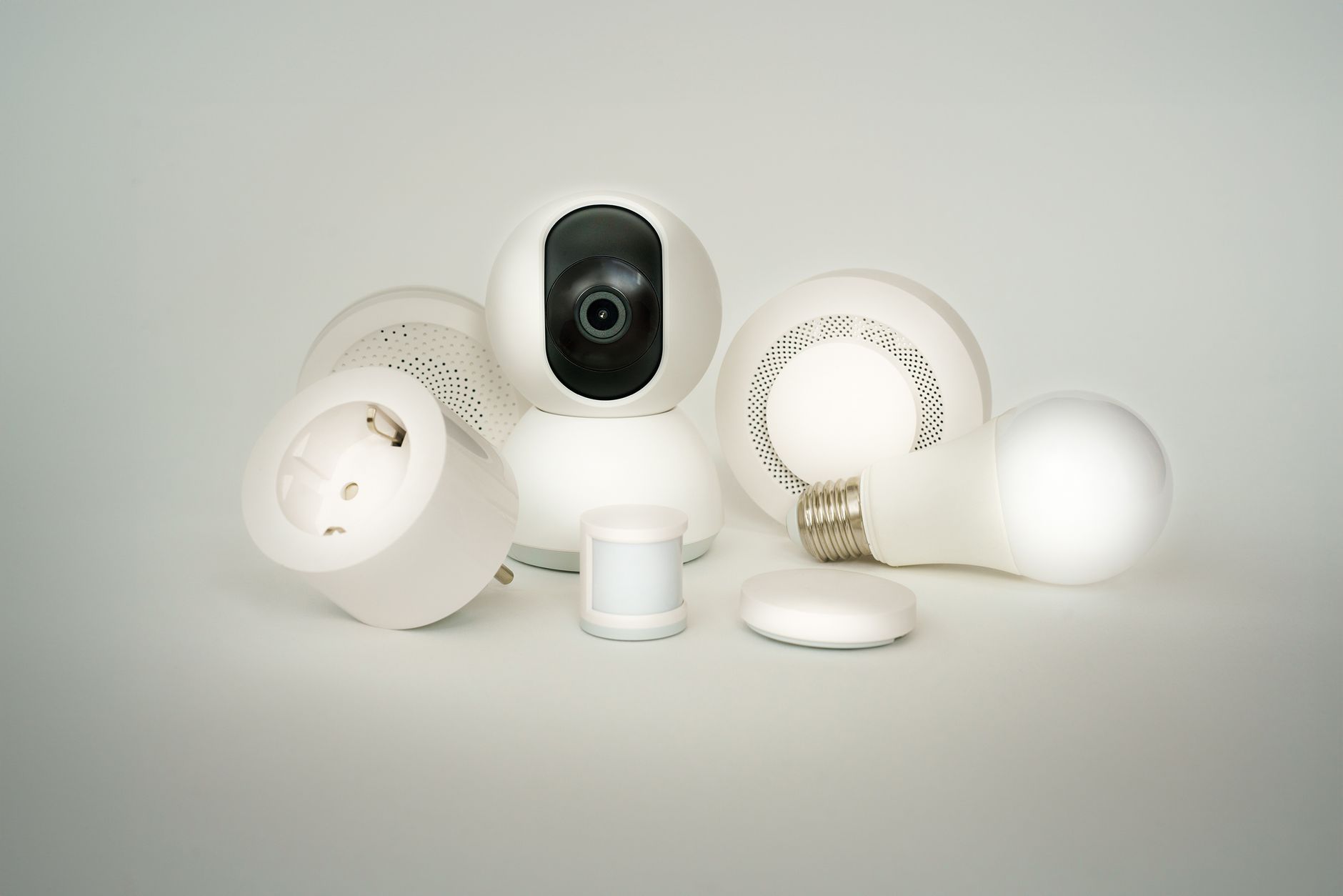 How Do IoT Sensors Actually Work in Practice? (Photo: Jakub Zerdzicki / Pexels)