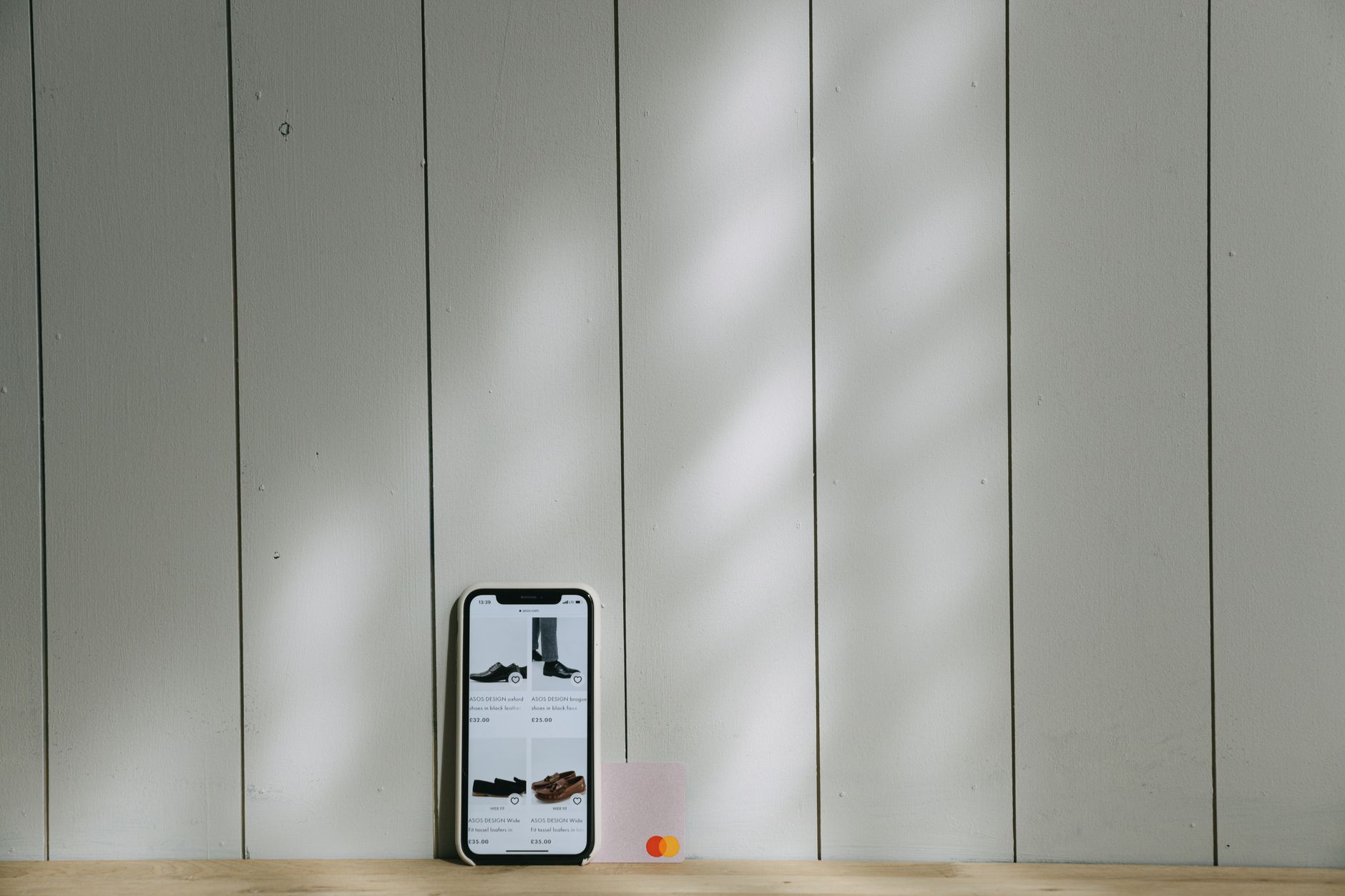 What Is a Payment Gateway and Why Do You Need One? (Photo: Ivan S / Pexels)