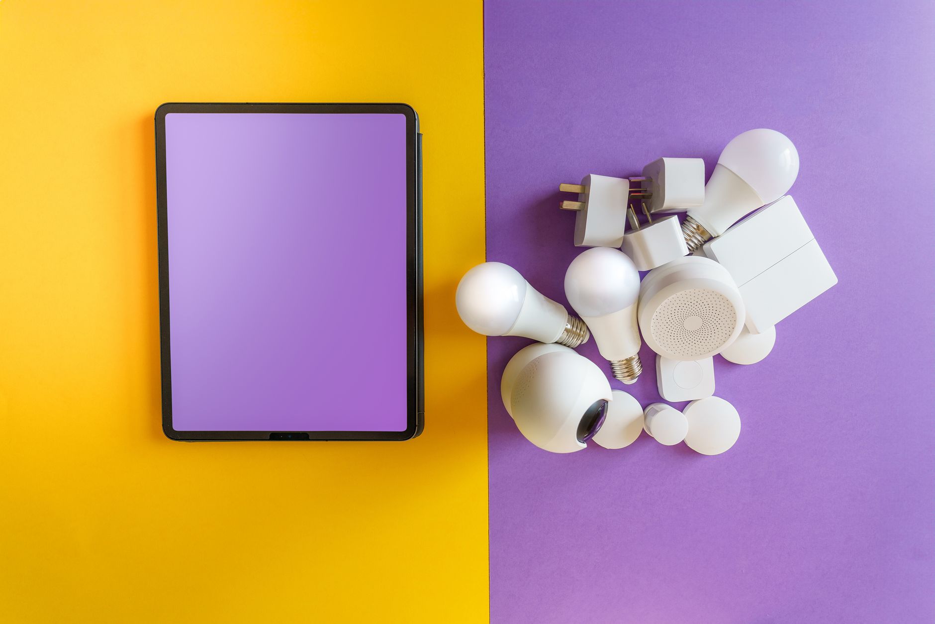 How IoT Temperature Monitoring Actually Works (In Plain English) (Photo: Jakub Zerdzicki / Pexels)