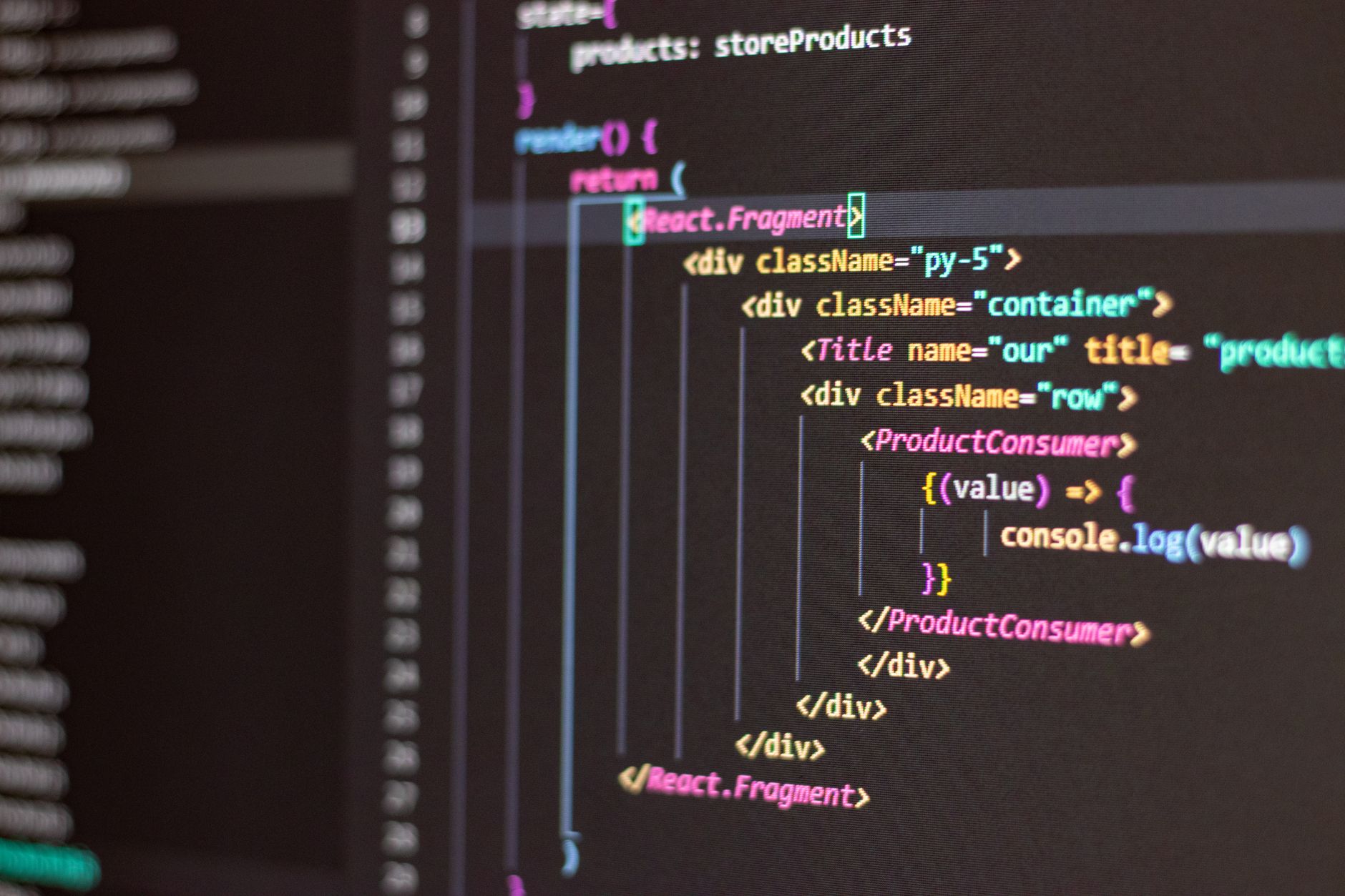 Custom Software vs Off-the-Shelf: An Honest Comparison (Photo: Antonio Batinić / Pexels)